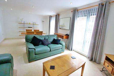 2 bedroom Apartment to let in Mount Stuart Square, Cardiff Bay, Cardiff, CF10