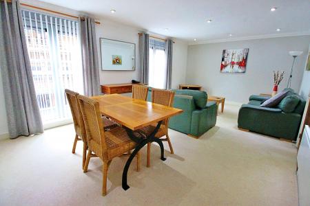 2 bedroom Apartment to let in Mount Stuart Square, Cardiff Bay, Cardiff, CF10