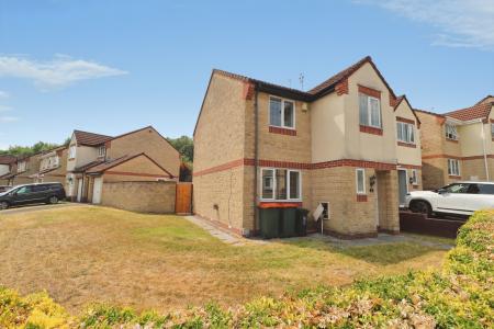 Rose Walk, Rogerstone, NP10