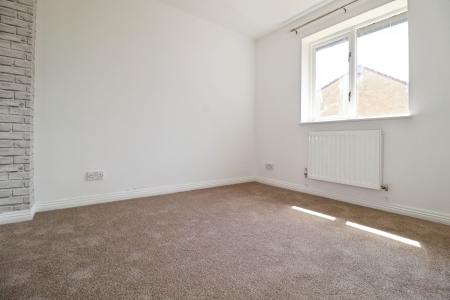 3 bedroom Detached house to let in Rose Walk, Rogerstone, NP10