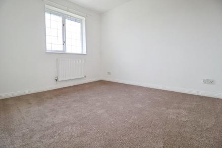 3 bedroom Detached house to let in Rose Walk, Rogerstone, NP10