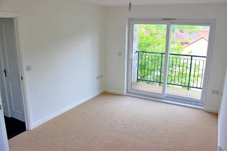 1 bedroom Flat to let in Heol Gruffydd, Rhydyfelin, Pontypridd, CF37