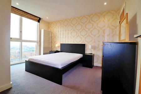 2 bedroom Flat to let in Newport Road, Roath, Cardiff, CF24