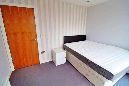 2 bedroom Flat to let in Newport Road, Roath, Cardiff, CF24