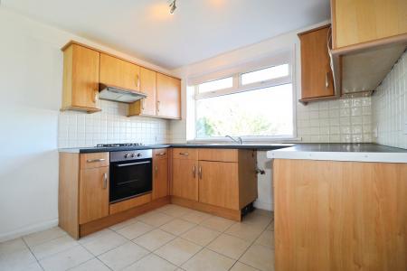 3 bedroom Flat to let in Wentloog Road, Rumney, Cardiff, CF3