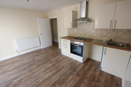 2 bedroom Flat to let in Jenkins Street, Hopkinstown, Pontypridd, CF37