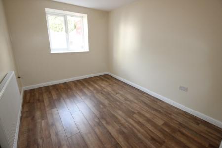 2 bedroom Flat to let in Jenkins Street, Hopkinstown, Pontypridd, CF37