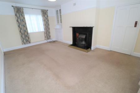 3 bedroom Semi-detached house to let in Pencarn Avenue, Coedkernew, Newport, NP10