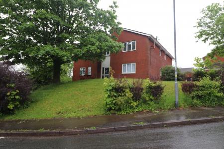 1 bedroom Flat to let in Llwyn Deri Close, Bassaleg, Newport, NP10