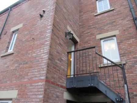 4 bedroom Town house to let in Mcilmoyle Way, Denton Holme, Carlisle, CA2