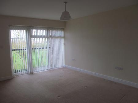 2 bedroom Flat to let in Willow Place, Parkland Village, Carlisle, CA1