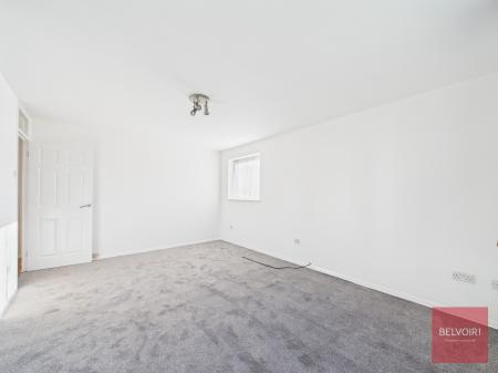 2 bedroom Flat for sale in Lupin Drive, Springfield, Chelmsford, Essex, CM1
