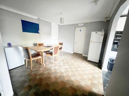 1 bedroom Terraced House to let in Galleywood Road, Great Baddow, Chelmsford, Essex, CM2