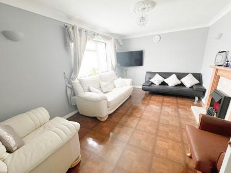 1 bedroom Terraced House to let in Galleywood Road, Great Baddow, Chelmsford, Essex, CM2