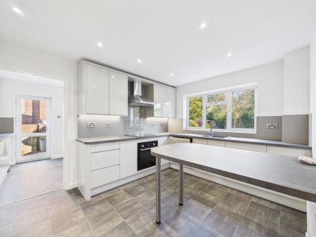 4 bedroom Detached house to let in Heathgate, Wickham Bishops, Maldon, Essex, CM8