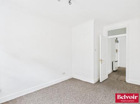 1 bedroom Flat for sale in Cathedral Walk, City Centre, Chelmsford, Essex, CM1