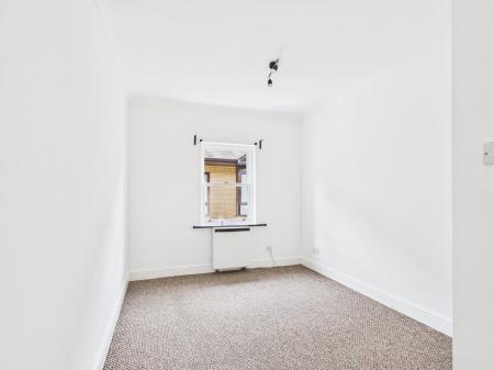 1 bedroom Flat for sale in Cathedral Walk, City Centre, Chelmsford, Essex, CM1