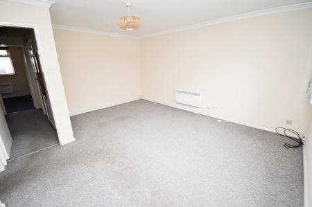 2 bedroom Flat for sale in Haig Court, Moulsham, Chelmsford, Essex, CM2