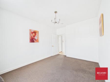 1 bedroom Flat for sale in Stapleford Close, Chelmsford, Essex, CM2