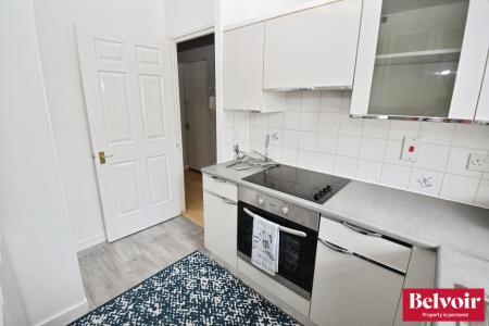 1 bedroom Flat for sale in Stapleford Close, Chelmsford, Essex, CM2