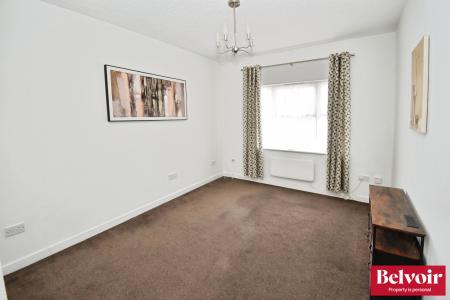 1 bedroom Flat for sale in Stapleford Close, Chelmsford, Essex, CM2