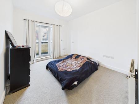 2 bedroom Flat for sale in Hill Road South, Chelmsford, Essex, CM2