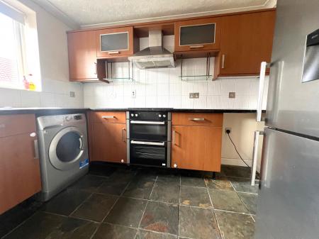 2 bedroom Flat to let in Melba Court, Writtle, Chelmsford, Essex, CM1