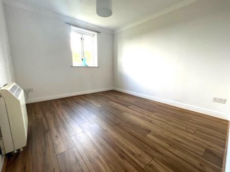 2 bedroom Flat to let in Melba Court, Writtle, Chelmsford, Essex, CM1