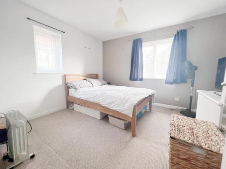 1 bedroom Semi-detached house to let in Hurrell Down, Boreham, Chelmsford, Essex, CM3
