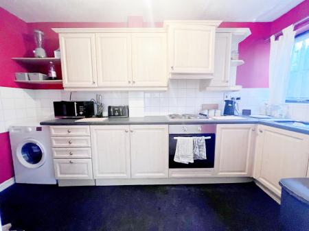 1 bedroom Semi-detached house to let in Hurrell Down, Boreham, Chelmsford, Essex, CM3