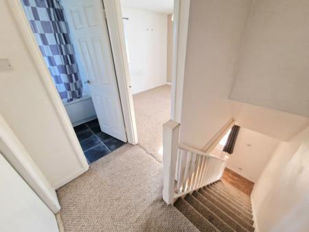 1 bedroom Semi-detached house to let in Hurrell Down, Boreham, Chelmsford, Essex, CM3