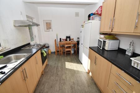 3 bedroom Terraced House for sale in Baddow Road, Chelmsford, Essex, CM2