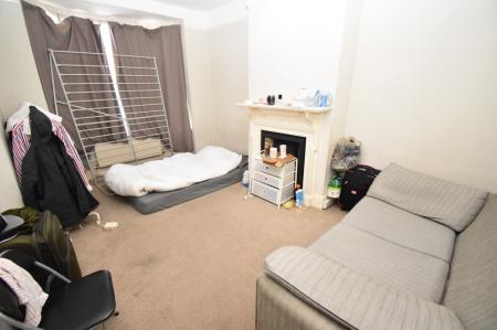 3 bedroom Terraced House for sale in Baddow Road, Chelmsford, Essex, CM2