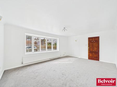 4 bedroom Detached house for sale in Springfield Road, Springfield, Chelmsford, Essex, CM2