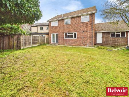 4 bedroom Detached house for sale in Springfield Road, Springfield, Chelmsford, Essex, CM2