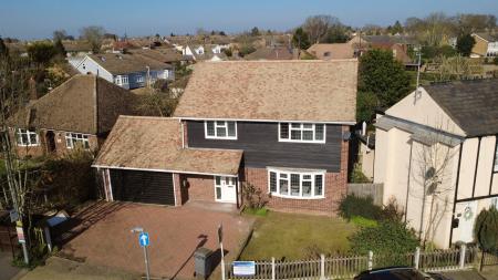 4 bedroom Detached house for sale in Springfield Road, Springfield, Chelmsford, Essex, CM2