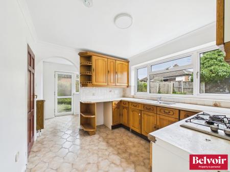 4 bedroom Detached house for sale in Springfield Road, Springfield, Chelmsford, Essex, CM2