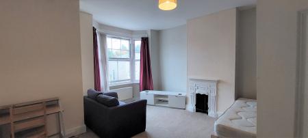 1 bedroom House share to let in Baddow Road, Great Baddow, Chelmsford, Essex, CM2