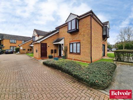 Chester Place, Broomfield, Chelmsford, Essex, CM1