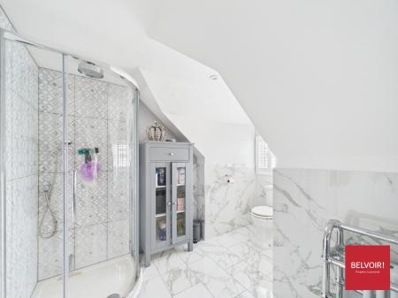 4 bedroom Detached house for sale in Boreham Road, Great Leighs, CM3