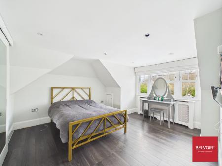 4 bedroom Detached house for sale in Boreham Road, Great Leighs, CM3