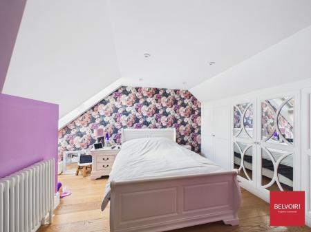 4 bedroom Detached house for sale in Boreham Road, Great Leighs, CM3