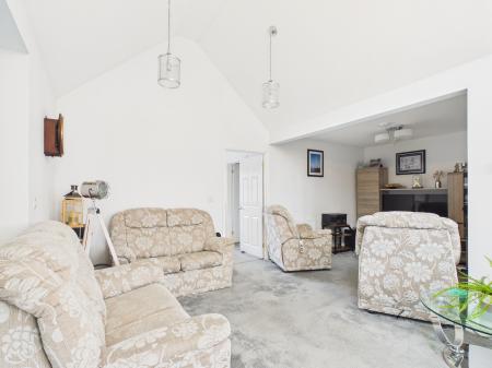 5 bedroom Detached house for sale in Chalklands, Howe Green, Chelmsford, Essex, CM2