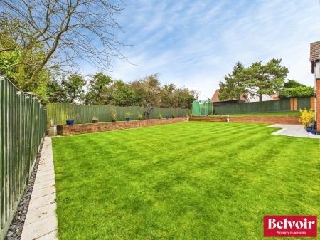 5 bedroom Detached house for sale in Chalklands, Howe Green, Chelmsford, Essex, CM2