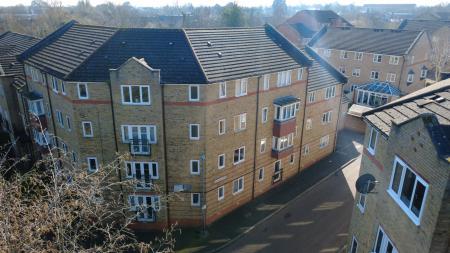 1 bedroom Flat for sale in Parkinson Drive, The Village, Chelmsford, Essex, CM1
