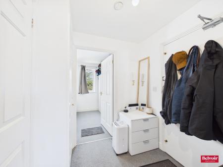 1 bedroom Flat for sale in Parkinson Drive, The Village, Chelmsford, Essex, CM1