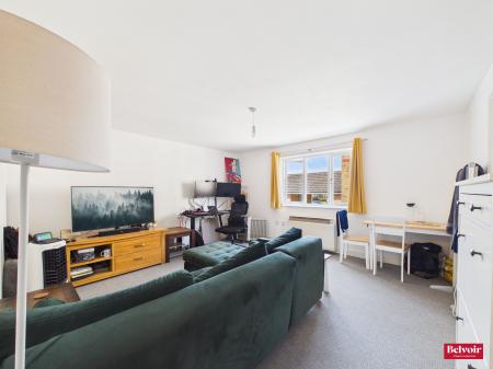 1 bedroom Flat for sale in Parkinson Drive, The Village, Chelmsford, Essex, CM1