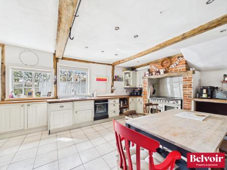 5 bedroom Detached house for sale in Main Road, Bicknacre, Chelmsford, Essex, CM3