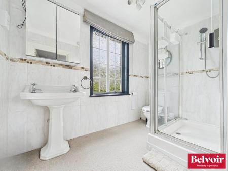 5 bedroom Detached house for sale in Main Road, Bicknacre, Chelmsford, Essex, CM3