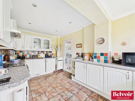 3 bedroom Semi-detached house for sale in Beeches Road, Chelmsford, CM1